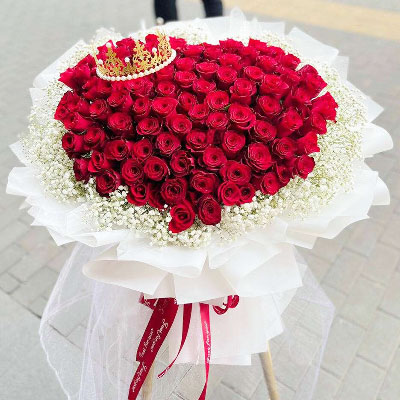 九江99朵红玫瑰皇冠一个，爱情的光芒