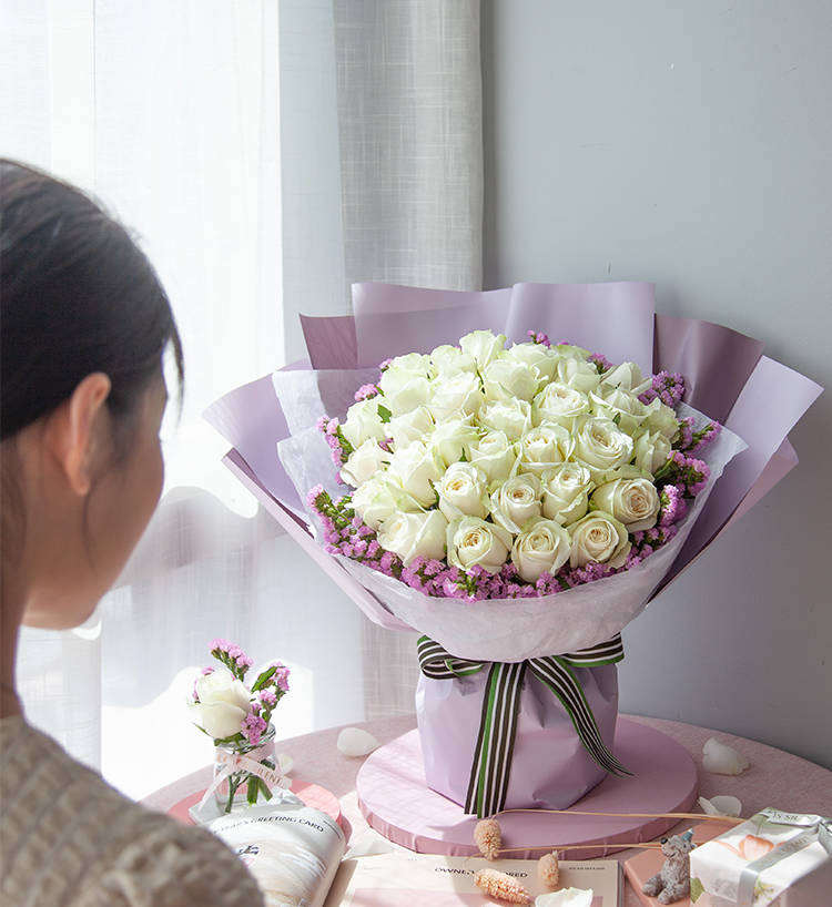 九江十几岁的女儿喜欢花，生日送花可以给她送什么花？